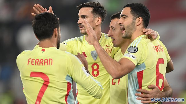 世初赛E组对决：西班牙vs土耳其